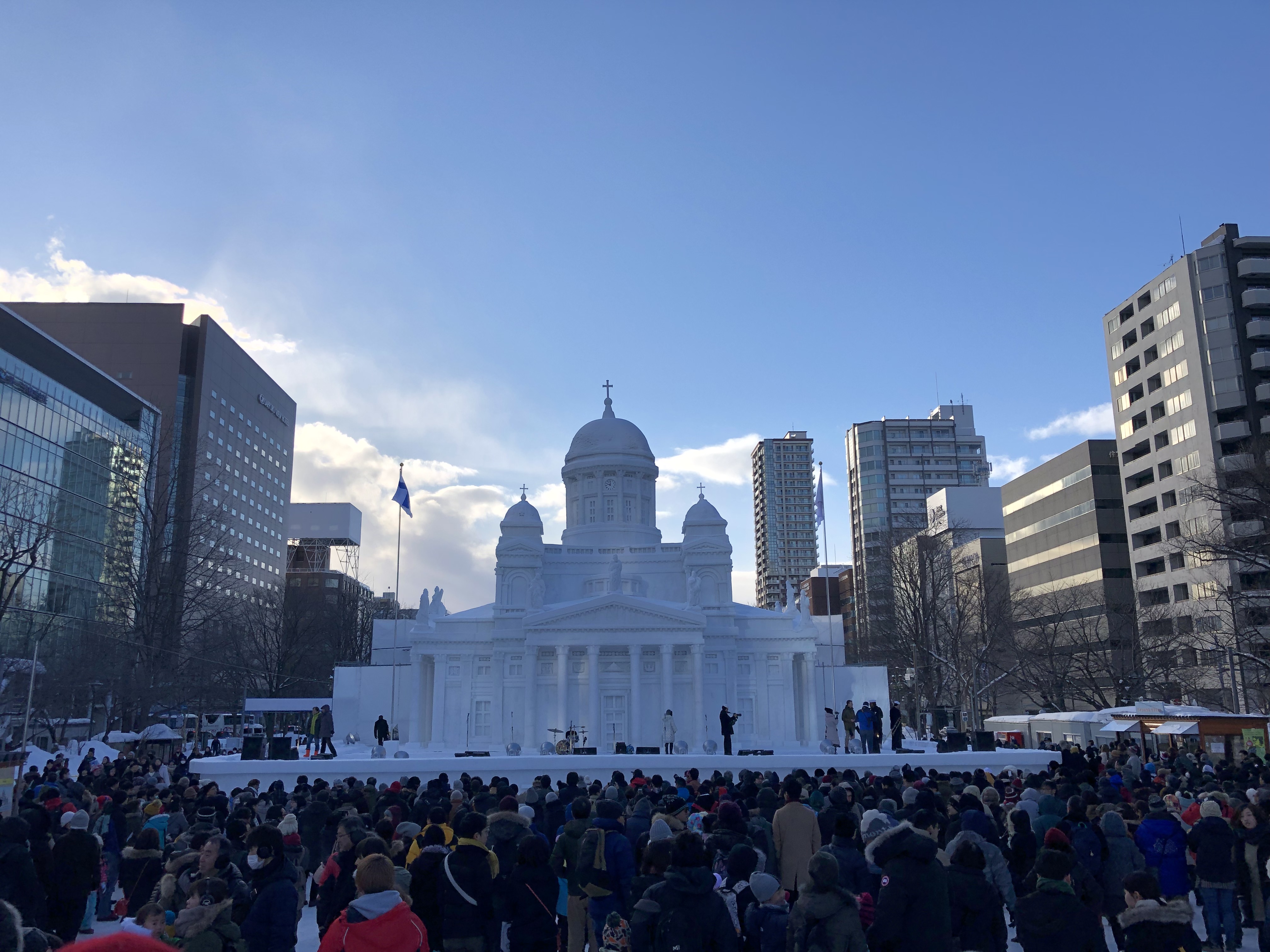 Scultura di neve della cattedrale di Helsinki / Helsinki cathedral